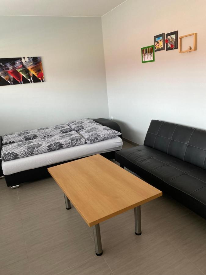 Apartman Hustopeče Exterior foto